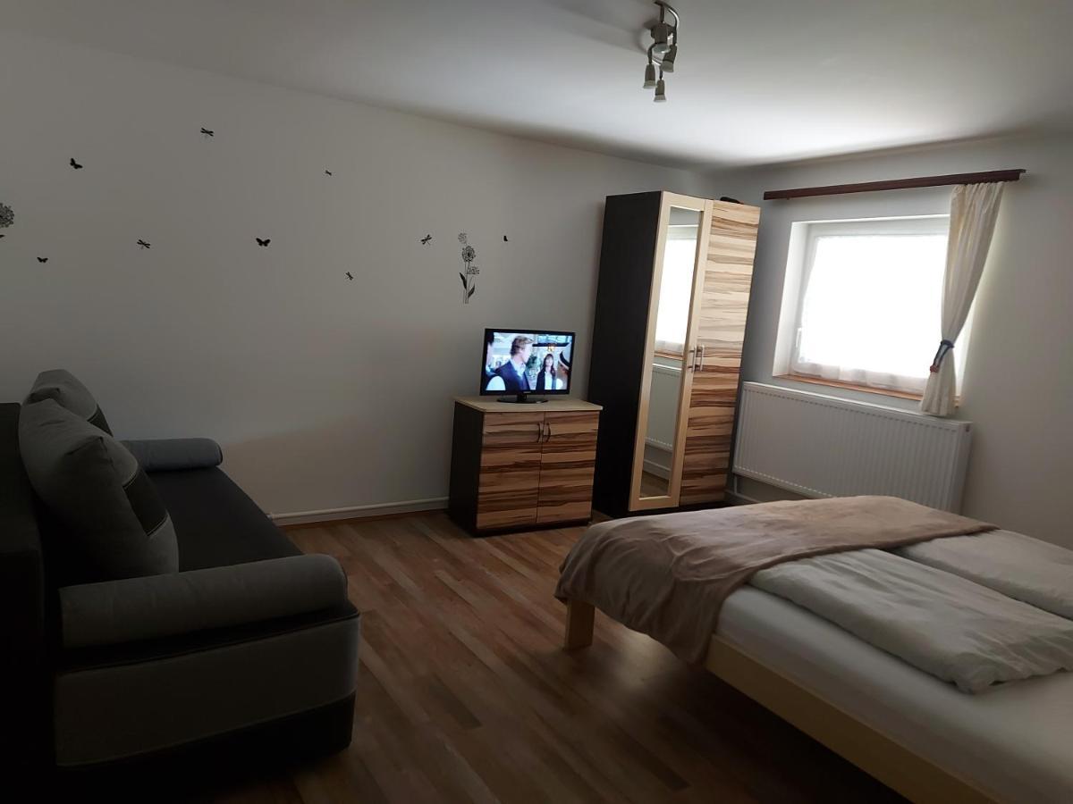 Potyka Apartman Tiszafured Bagian luar foto