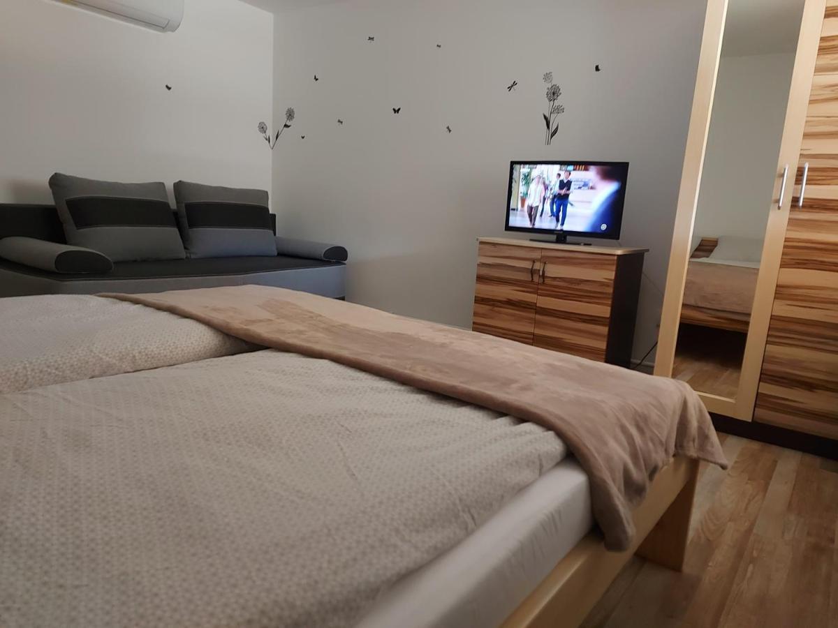 Potyka Apartman Tiszafured Bagian luar foto
