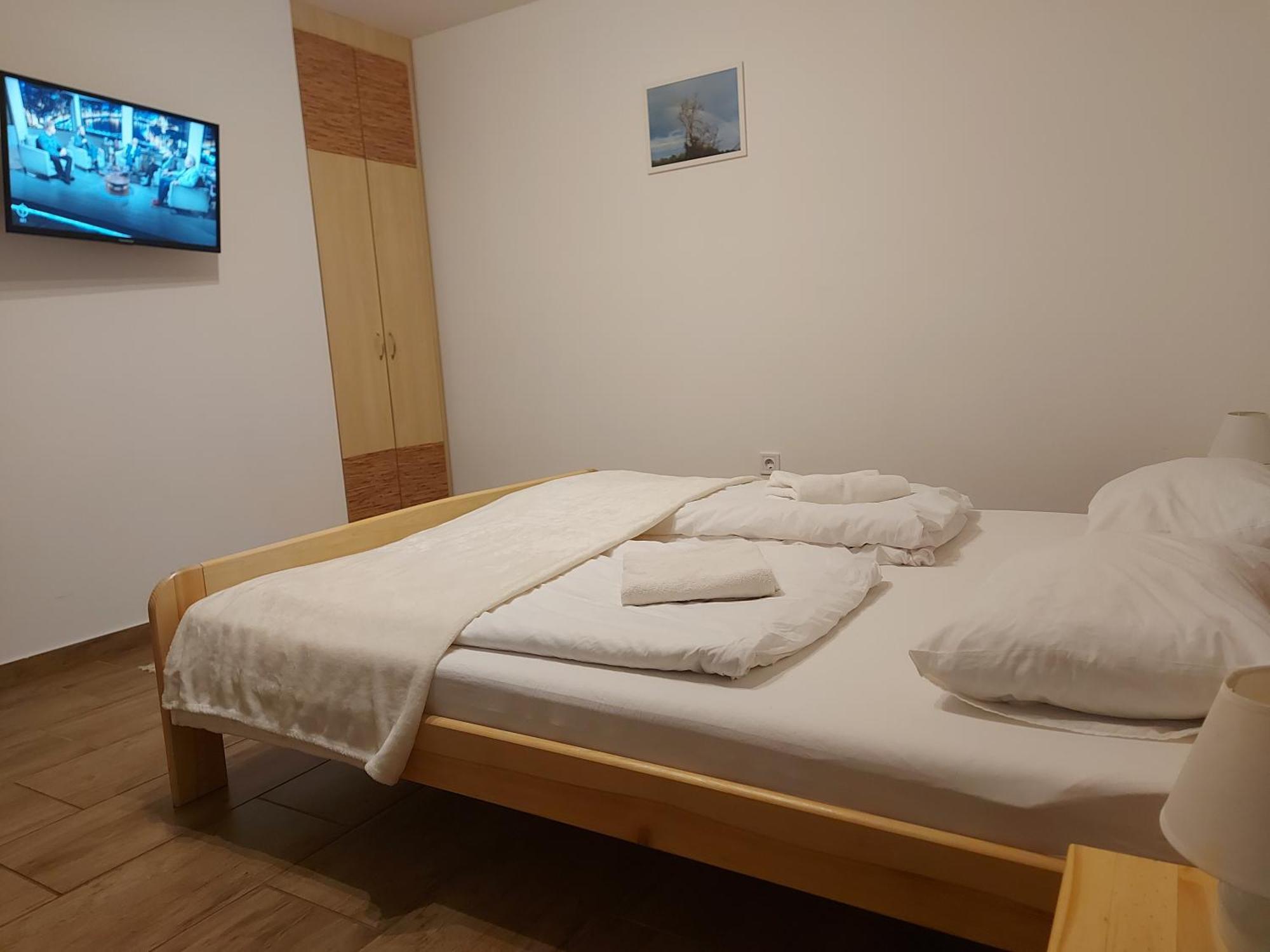 Potyka Apartman Tiszafured Bagian luar foto