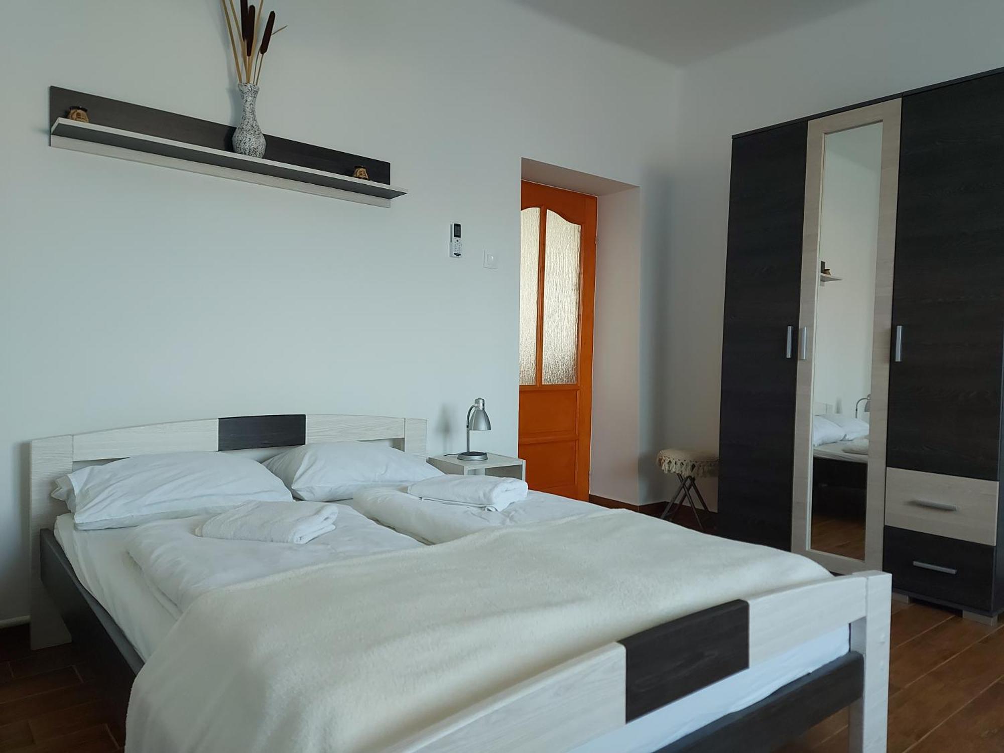 Potyka Apartman Tiszafured Bagian luar foto