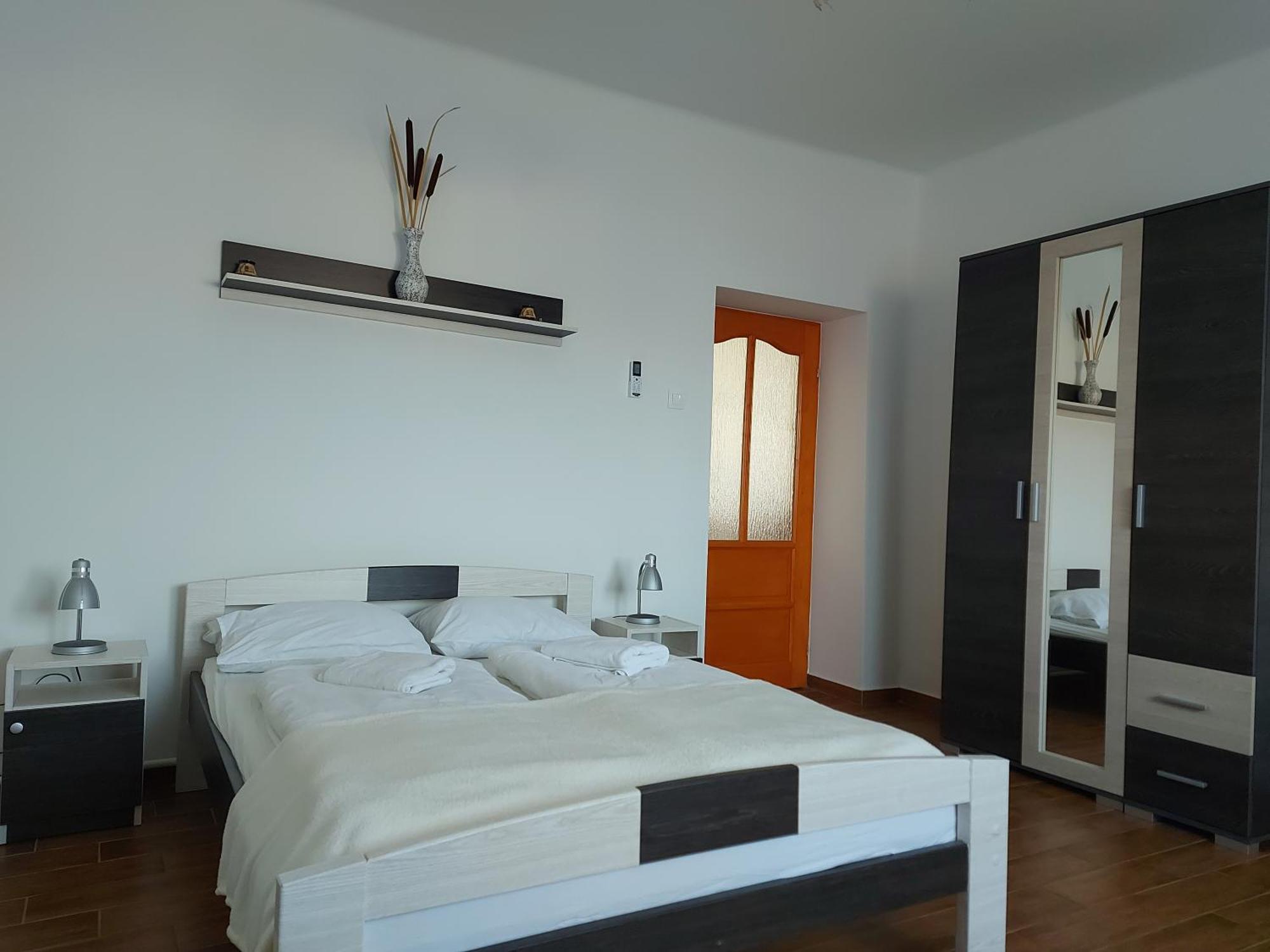Potyka Apartman Tiszafured Bagian luar foto